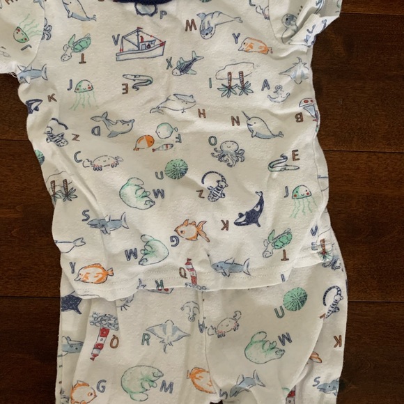 5 pairs of 18-24 months pajamas cars, animals, alphabet, plaid, etc - Picture 2 of 6